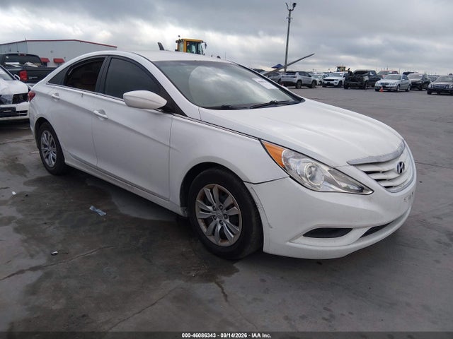2012 HYUNDAI SONATA GLS
