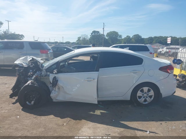 2017 KIA FORTE LX 15