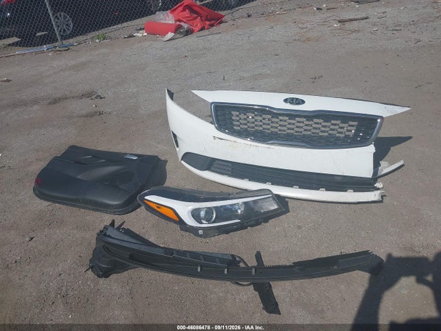 2017 KIA FORTE LX 12