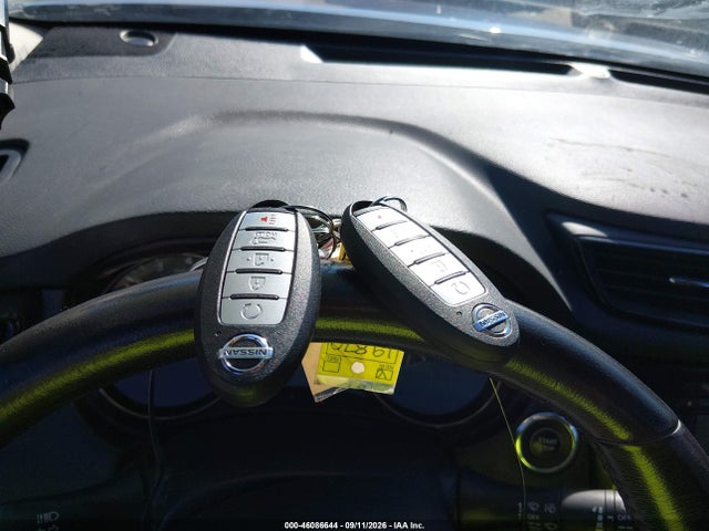 2019 NISSAN ROGUE SV 11