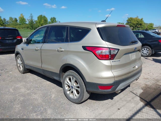 2017 FORD ESCAPE SE 3
