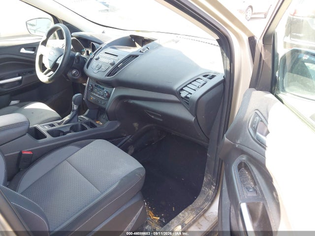 2017 FORD ESCAPE SE 5
