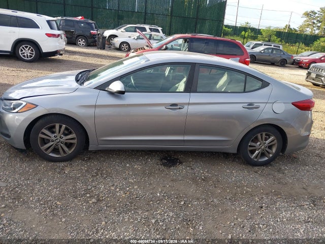 2017 HYUNDAI ELANTRA SE 14