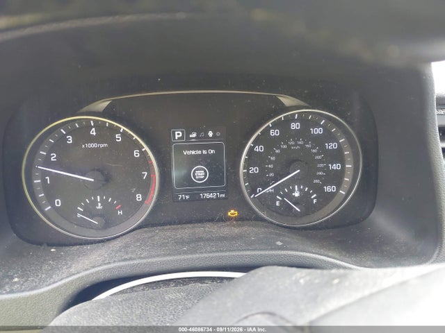 2017 HYUNDAI ELANTRA SE 15