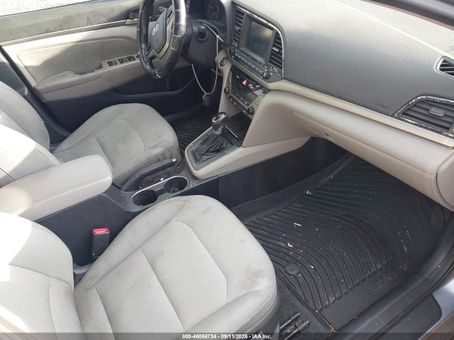 2017 HYUNDAI ELANTRA SE 5