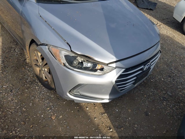 2017 HYUNDAI ELANTRA SE 6