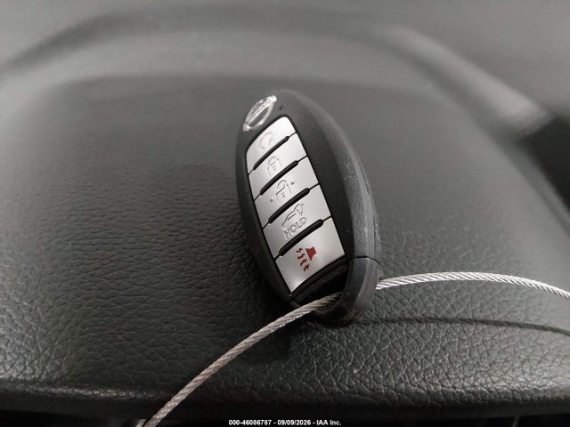 2019 NISSAN ROGUE SV 11