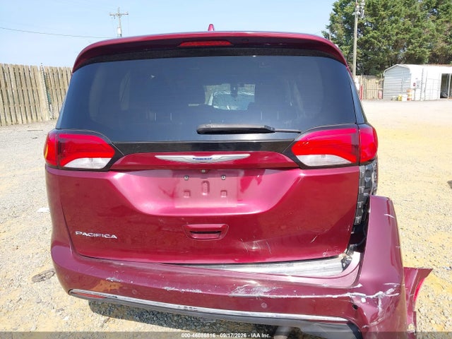 2019 CHRYSLER PACIFICA TOURING L 17