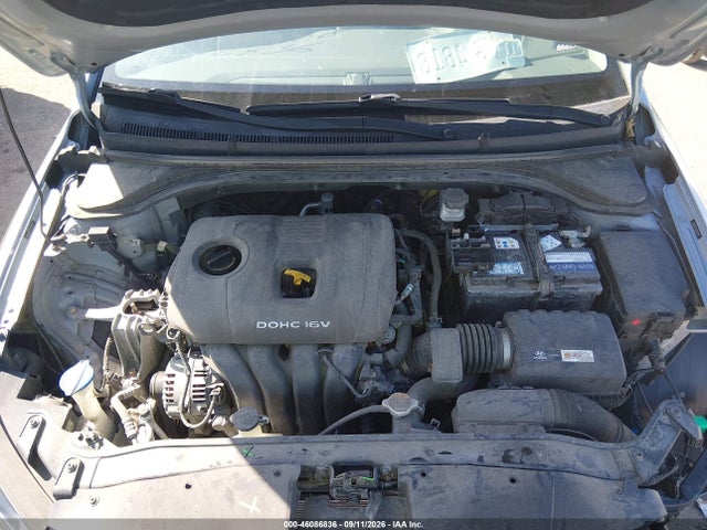 2017 HYUNDAI ELANTRA SE 10