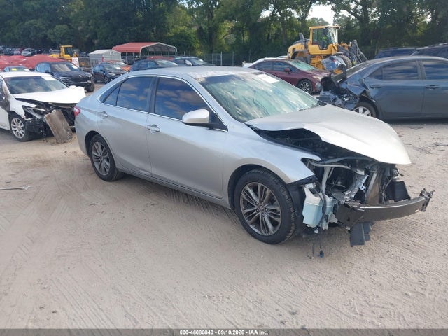 2016 TOYOTA CAMRY SE