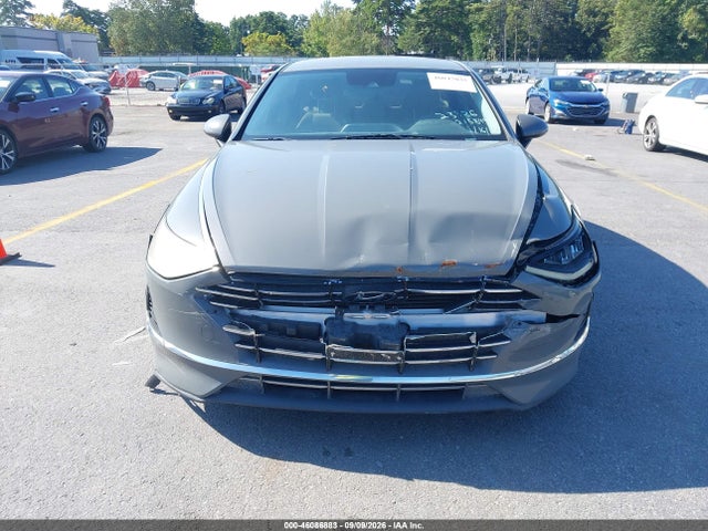 2022 HYUNDAI SONATA SE 10