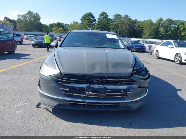 2022 HYUNDAI SONATA SE 12
