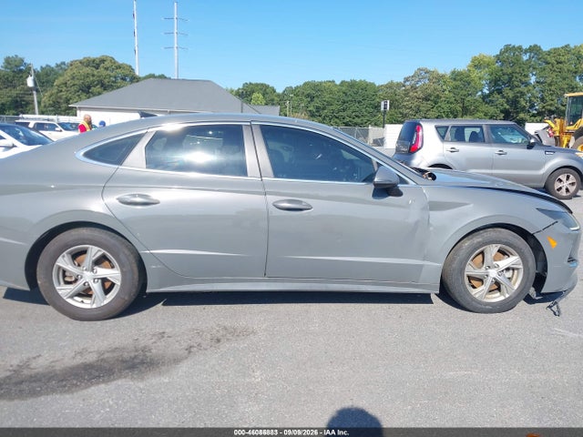 2022 HYUNDAI SONATA SE 13