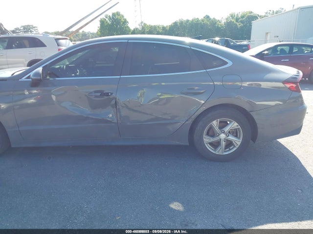 2022 HYUNDAI SONATA SE 17