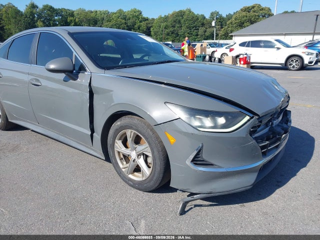 2022 HYUNDAI SONATA SE 18