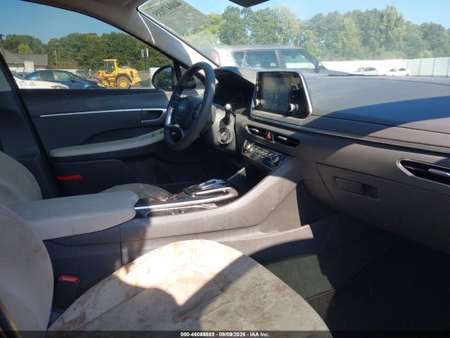 2022 HYUNDAI SONATA SE 5