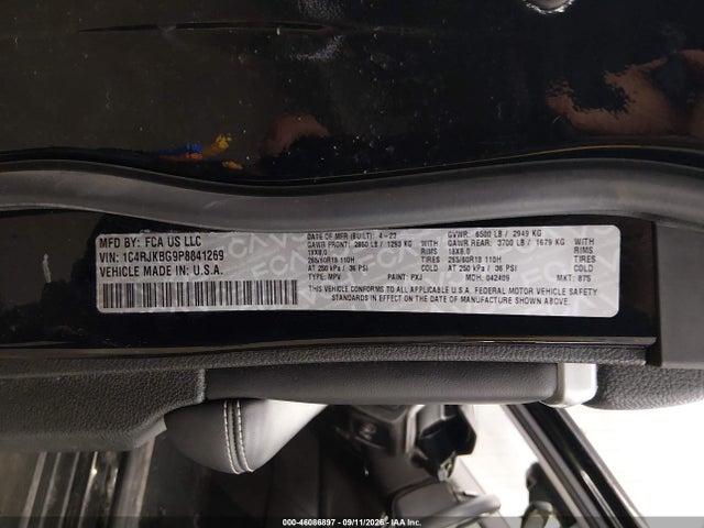 2023 JEEP GRAND CHEROKEE L LIMITED 4X4 9