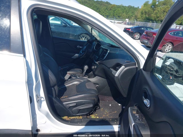 2018 JEEP CHEROKEE LATITUDE PLUS FWD 5