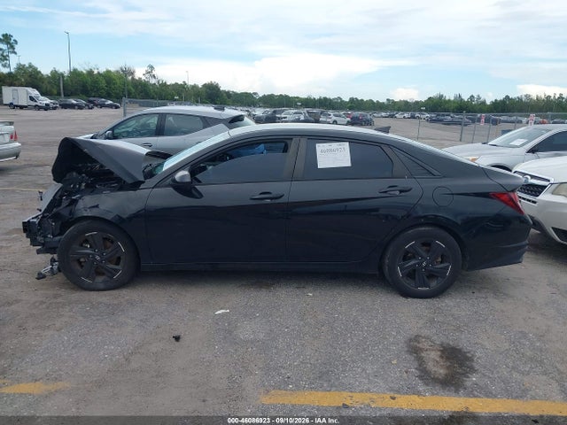 2021 HYUNDAI ELANTRA SEL 13
