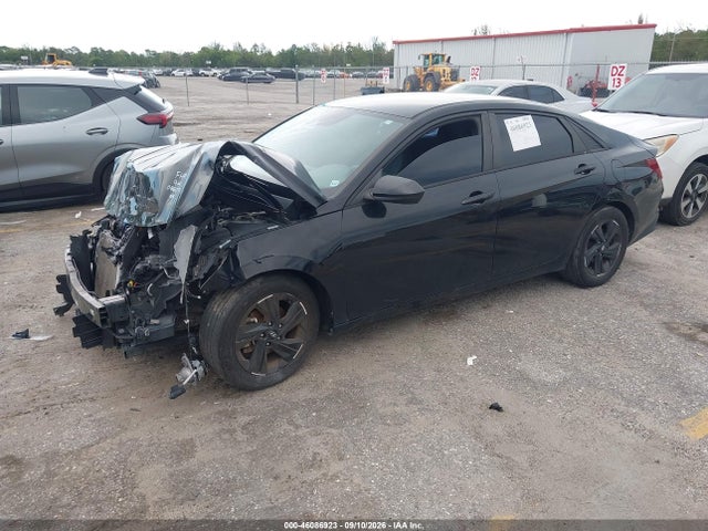 2021 HYUNDAI ELANTRA SEL 2