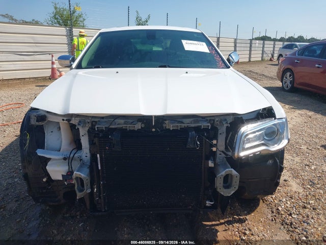 2020 CHRYSLER 300 LIMITED AWD 12