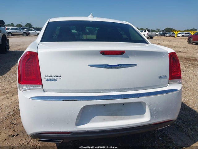2020 CHRYSLER 300 LIMITED AWD 16