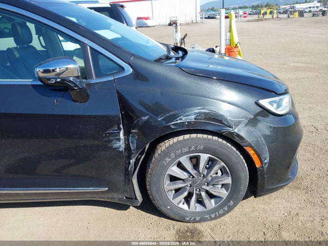 2023 CHRYSLER PACIFICA HYBRID LIMITED 6