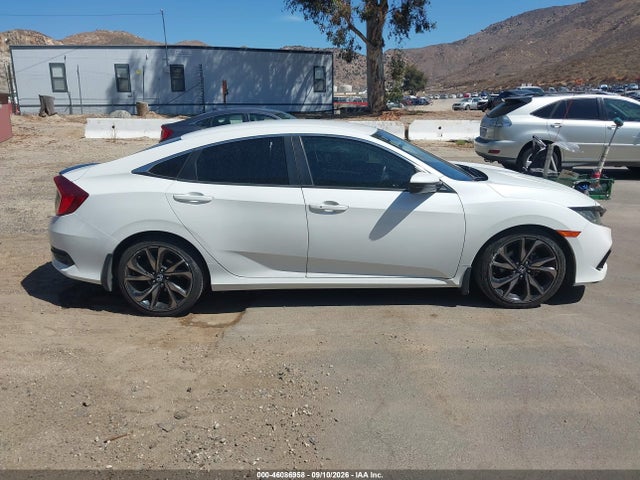 صورة 13 لـ 2019 Honda CIVIC SPORT