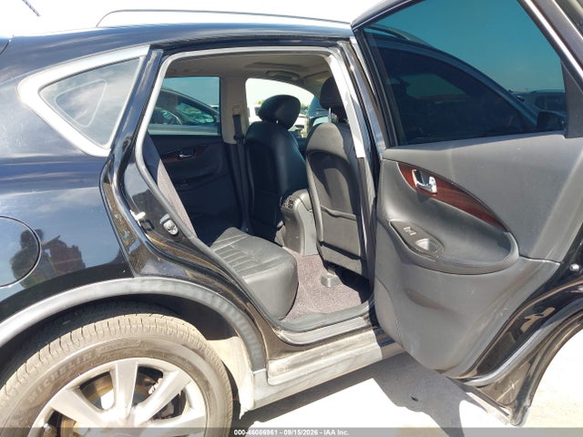 2017 INFINITI QX50 8