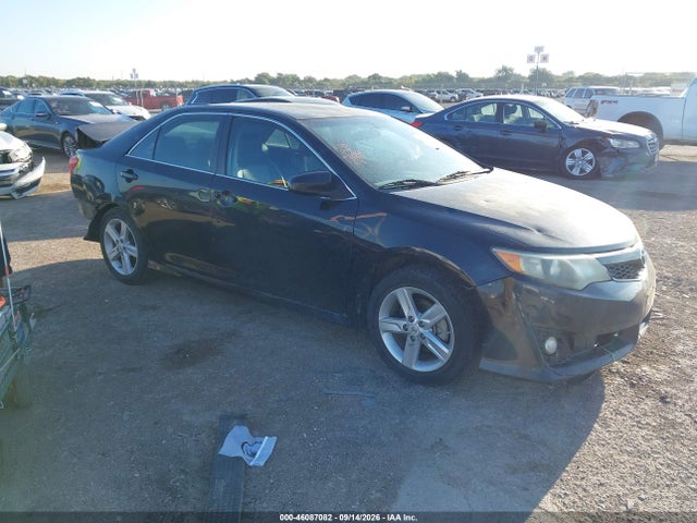2012 TOYOTA CAMRY SE