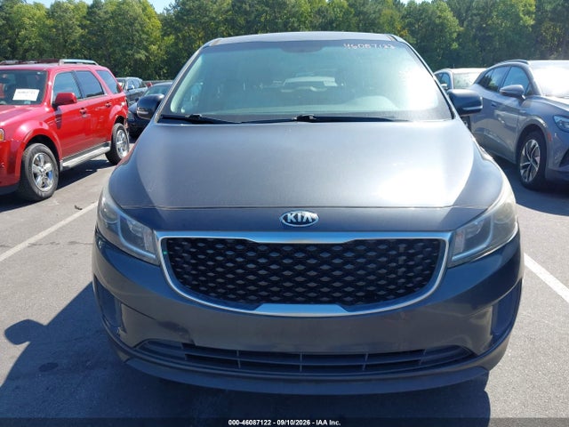 2017 KIA SEDONA LX 6