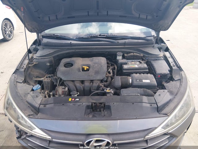 2019 HYUNDAI ELANTRA SE 10