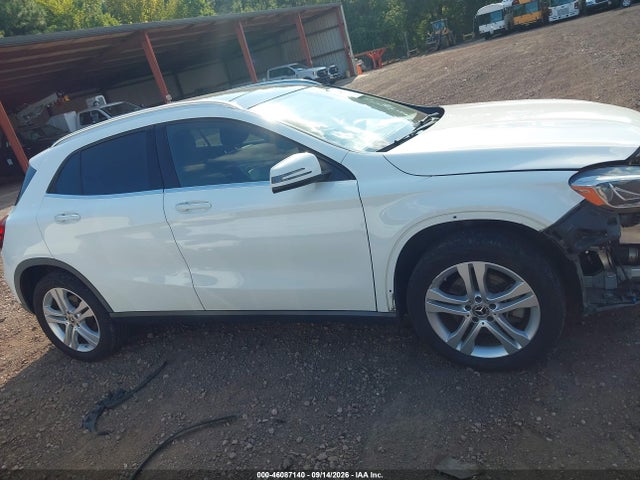 2019 MERCEDES-BENZ GLA 250 13