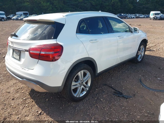 2019 MERCEDES-BENZ GLA 250 4