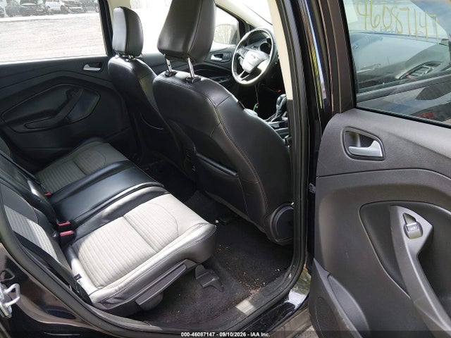 2019 FORD ESCAPE SE 8