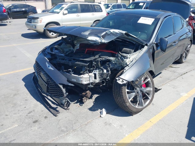 2022 GENESIS G70 3.3T RWD 13