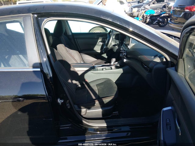2025 NISSAN SENTRA SR 5