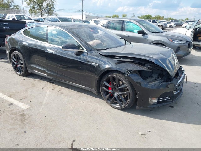 2015 TESLA MODEL S 85D/P85D