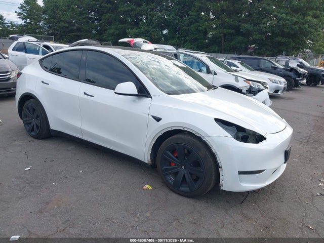 2024 Tesla Model Y Performance Dual Motor All-Wheel Drive