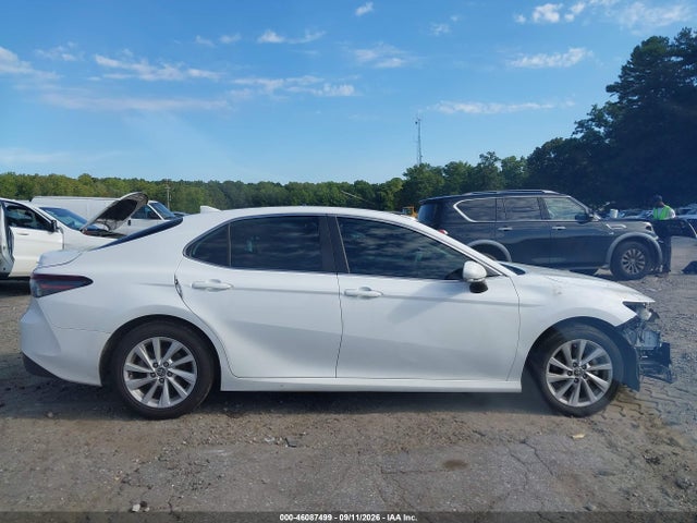 2022 TOYOTA CAMRY LE 13