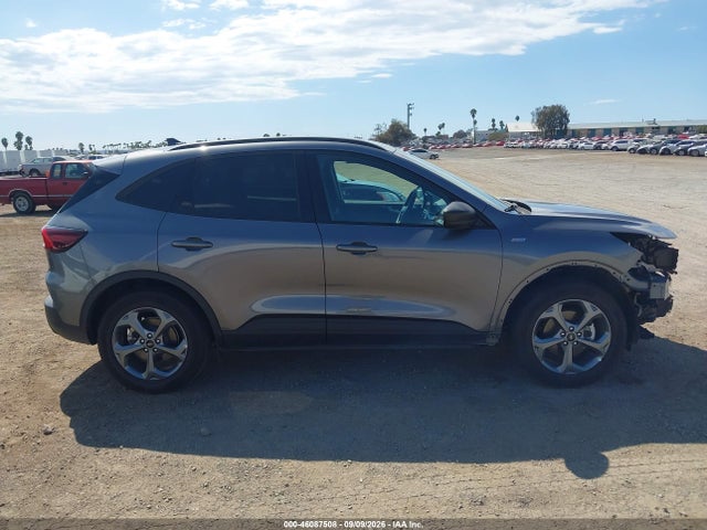 2025 FORD ESCAPE ST-LINE 14