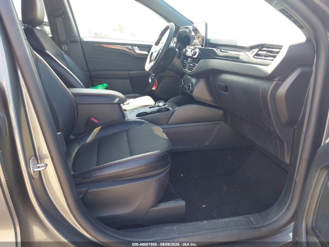 2025 FORD ESCAPE ST-LINE 5