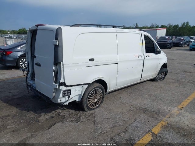 2023 MERCEDES-BENZ METRIS 4