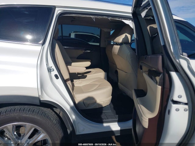 2021 TOYOTA HIGHLANDER LIMITED 8