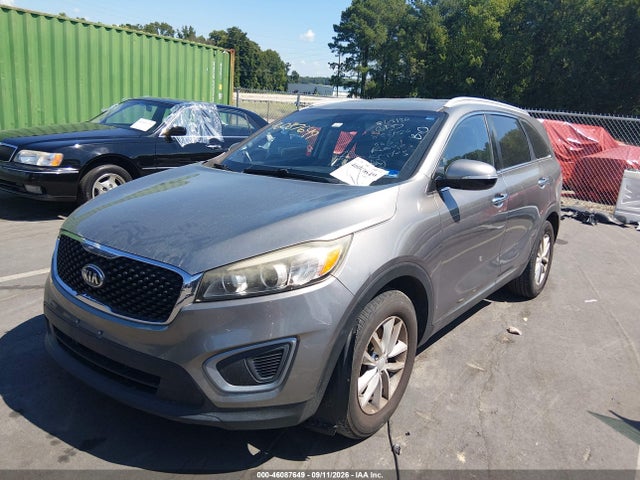 2017 KIA SORENTO 2.4L LX 2