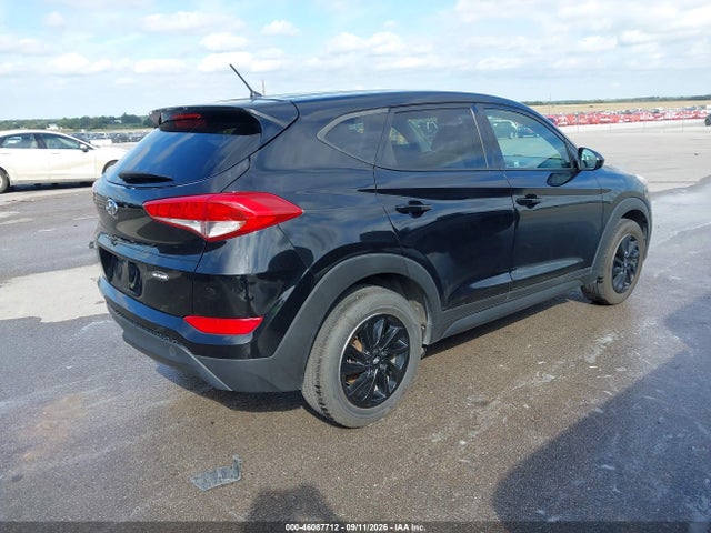 2018 HYUNDAI TUCSON SE 4