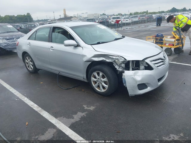 2011 TOYOTA CAMRY LE