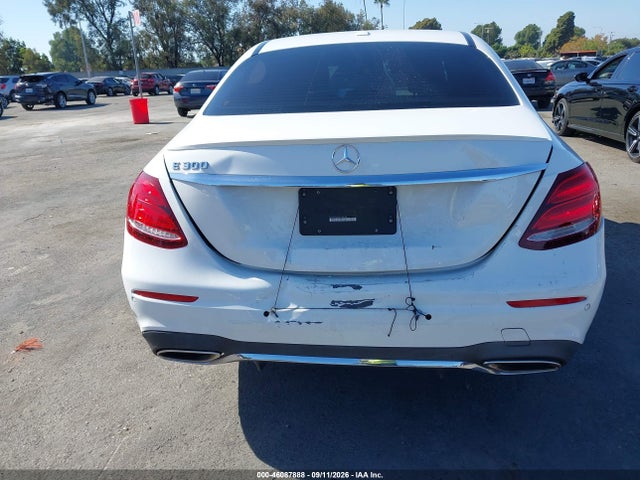 2017 MERCEDES-BENZ E 300 6