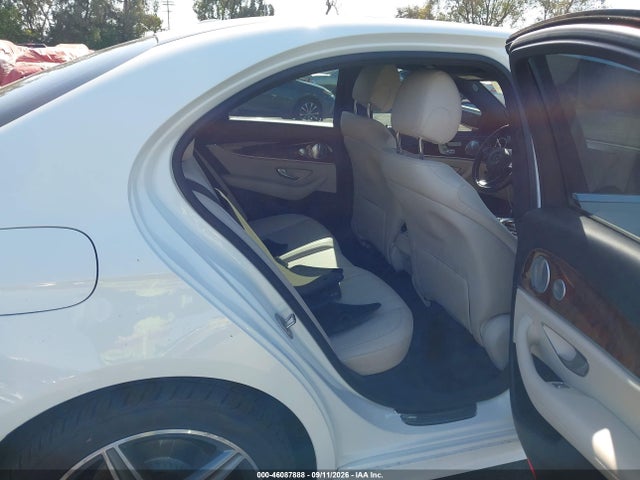 2017 MERCEDES-BENZ E 300 8