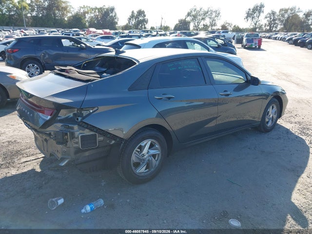 2026 HYUNDAI ELANTRA SE 4